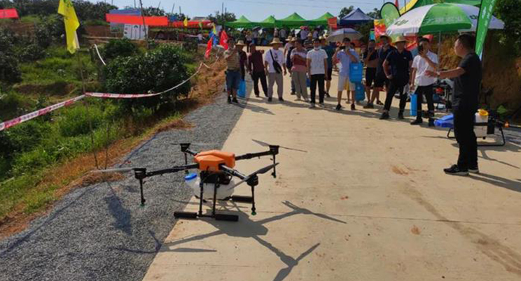 مصنعو الطائرات الزراعية بدون طيار يساعدون في تنشيط المناطق الريفية ومنع الطيران بدون طيار للثراء والتخلص من الفقر